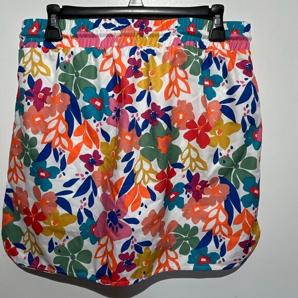 St. John’s Bay Women’s Skort Short Mid Rise Petite White Floral Size Small - Picture 3 of 6